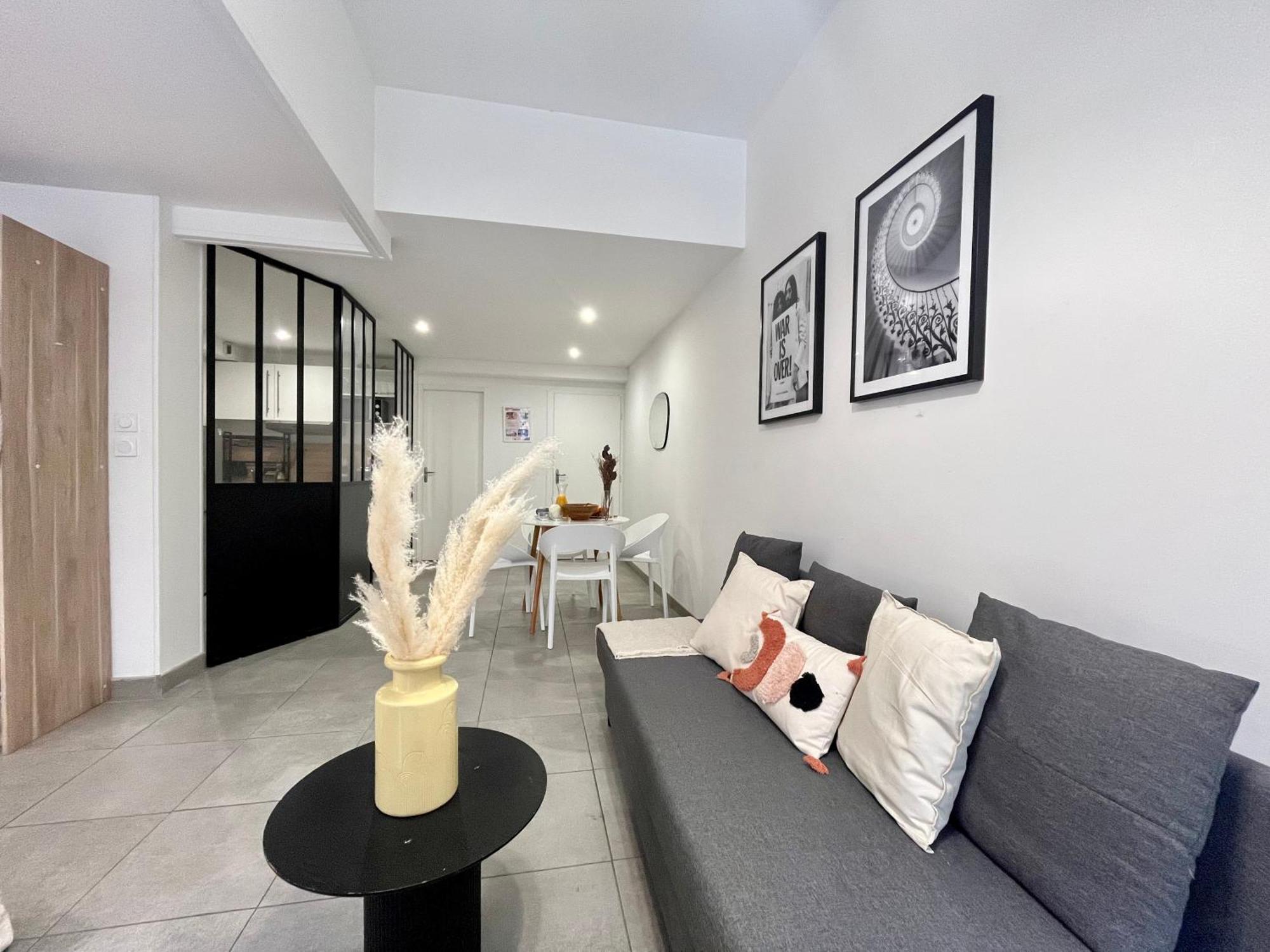 Suite Danbury Lyon Exterior foto